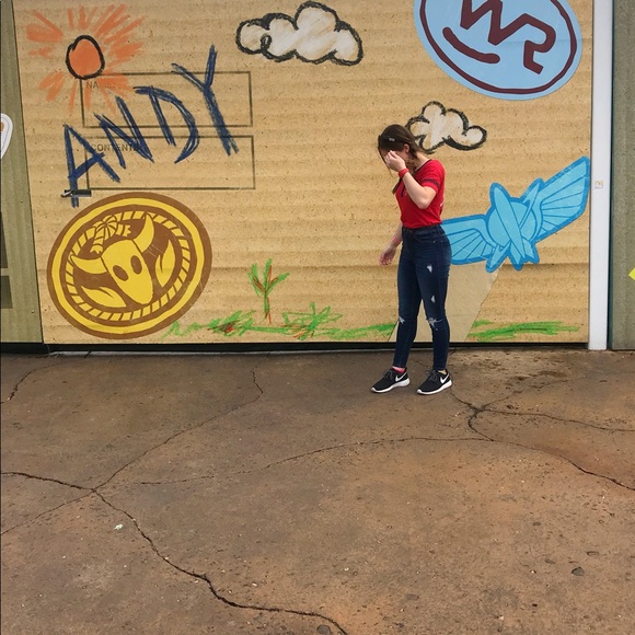 Meet your Posher, Elizabeth - Picture 1 of 1